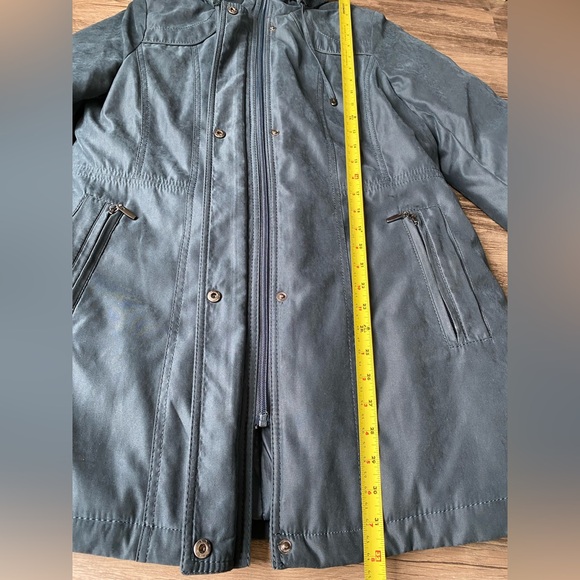 NWOT Croft & Barrow Windbreaker Women’s Jacket Size M Blue Full Zip Outdoor - Picture 4 of 9